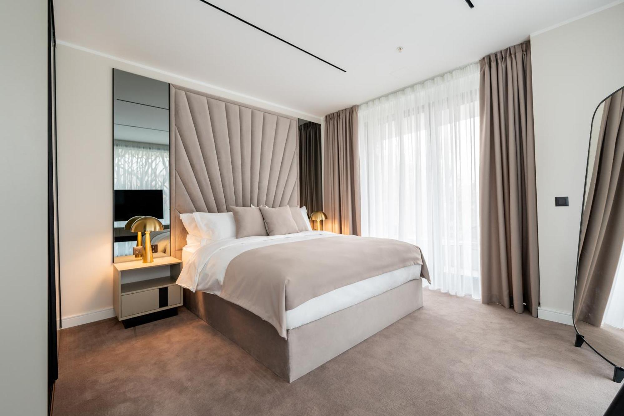 New Belgrade Premium Hotel Exterior foto